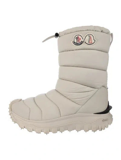 Pre-owned Moncler Nylon Snow Boots In Neutral