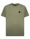 Moncler Logo Motif T-shirt In Green