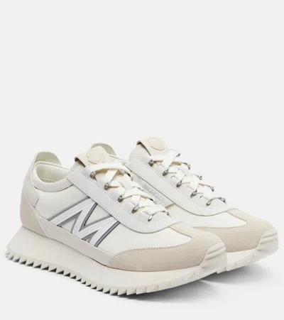 Moncler Pacey2 Logo-detail Chunky-sole Sneakers In Multi