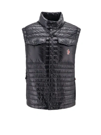 Moncler Padded And Quilted Sleeveless Nylon Jacket In Grey
