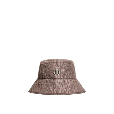 Moncler Bob Matelassé, Unisexe, Marron, Taille: L In Brown