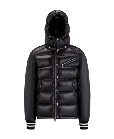 Moncler Padded Detachable-hood Jacket In Black