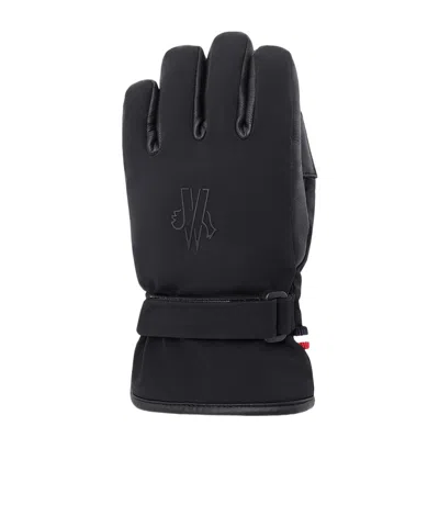 Moncler Padded Gloves In Black