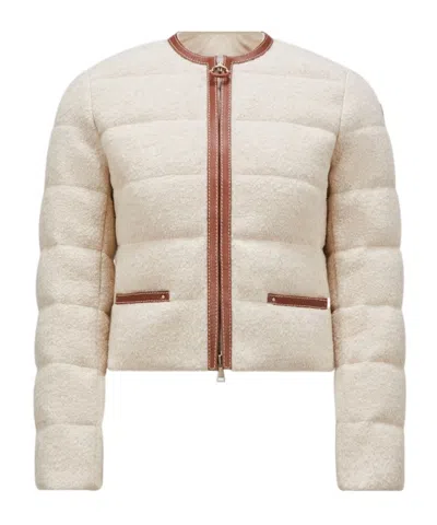 MONCLER MONCLER SERINDE SHORT DOWN JACKET