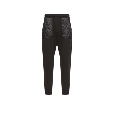 Moncler Quilted-pocket Cotton-blend Joggers In Black