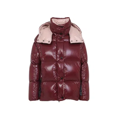 Moncler Parana Logo Patch Quilted Puffer Jacket In Burgundy