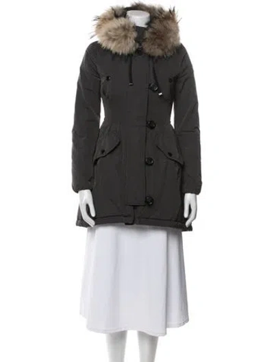 Pre-owned Moncler Parka In Gray