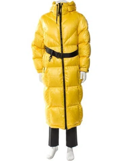 Pre-owned Moncler Parka In Yellow