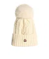 Moncler Bonnet En Cachemire Et Laine Avec Pompon In Nude
