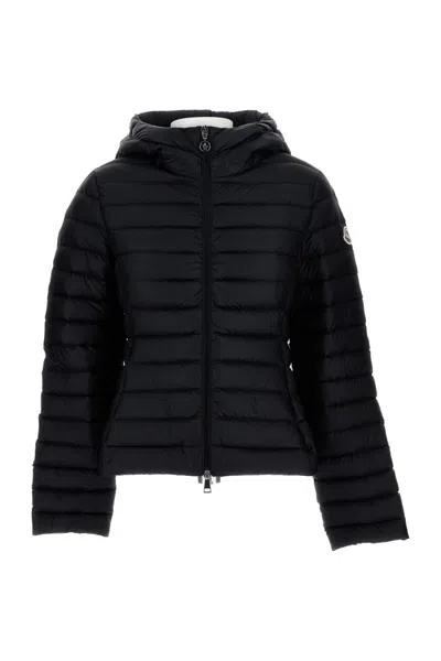 Moncler Puffer Jacket With Metal Zip Fastener And Hood In Black
