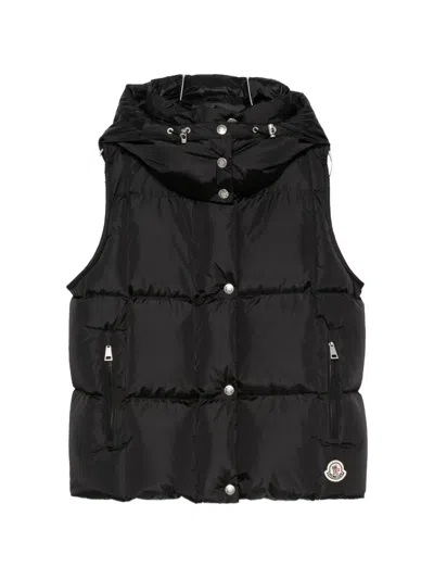 Moncler Quilted Hooded Gilet In 블랙