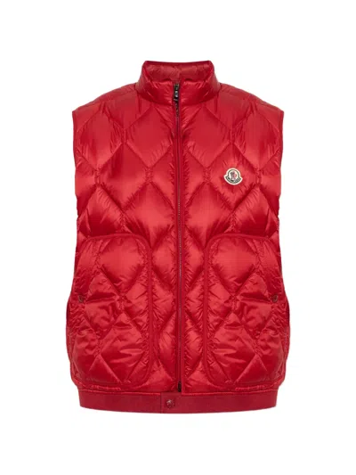 Moncler Quilted Logo-patch Puffer Vest In Red