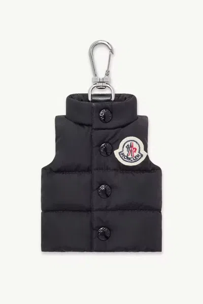 Moncler Quilted Nylon Key Case In Black