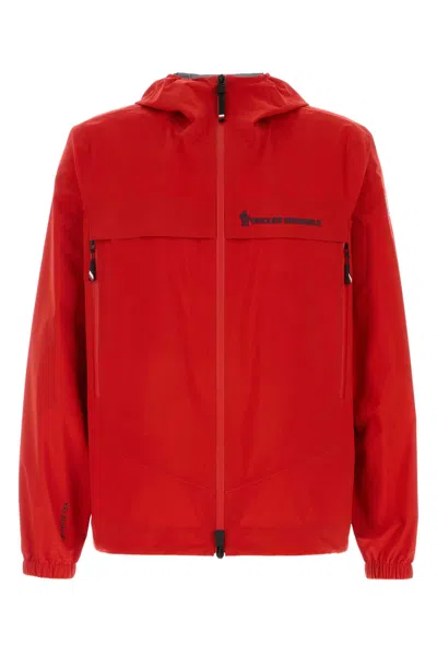 Moncler Gore Tex Shipton Hooded Windbreaker Jacket In Red