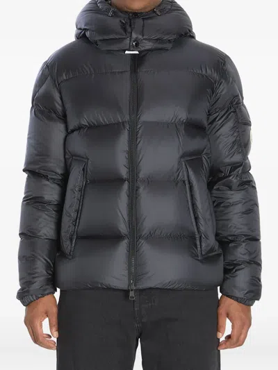Moncler Removable-hood Puffer Jacket In Black
