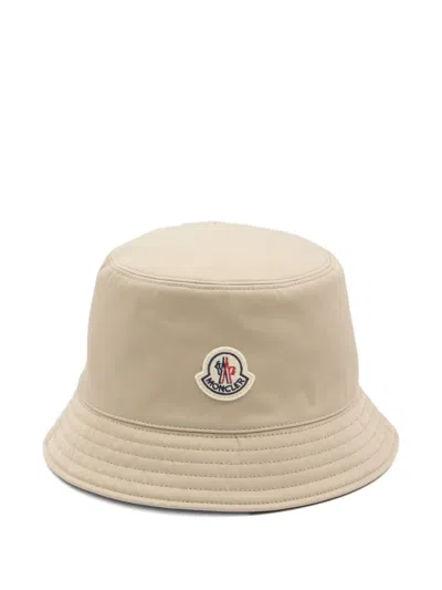 Moncler Reversible Technical Fabric Bucket Hat In White