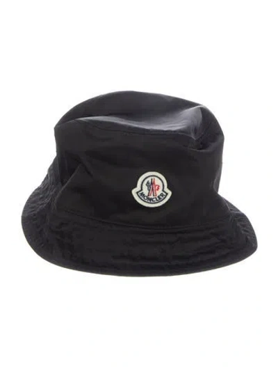 Pre-owned Moncler Reversible Nylon Bucket Hat In Black
