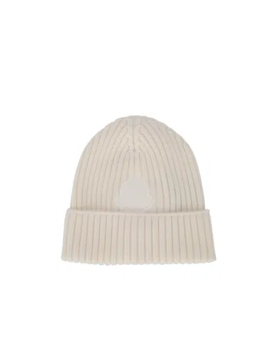 Moncler Rib Knitted Hat In Nude