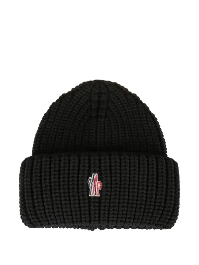 Moncler Grenoble Mo321729bm Virgin Wool Ribbed Beanie In Black