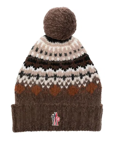 Moncler Ribbed-brim Beanie In Brown