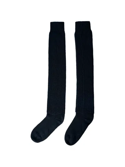 Moncler Ribbed Embroidered-logo Socks In Blue