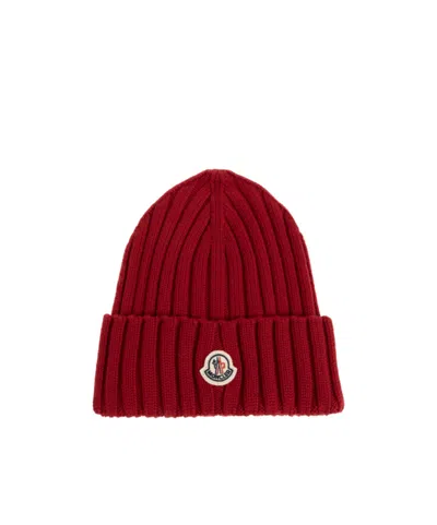 MONCLER MONCLER LOGO PATCH KNITTED BEANIE HAT