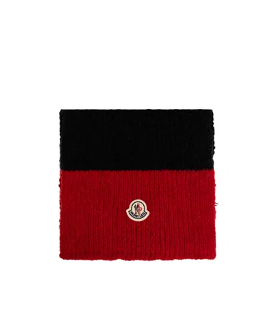 Moncler Logo-patch Chunky-knit Scarf In Multi