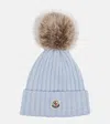 Moncler Womens Light Blue Logo-badge Ribbed Knitted Hat In Blue