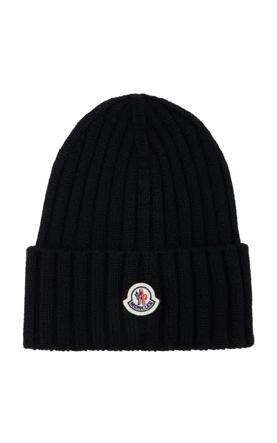 Moncler Ribbed-knit Wool Beanie In Black