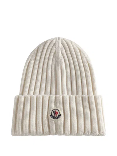 Moncler Ribbed Logo Hat In Neutral
