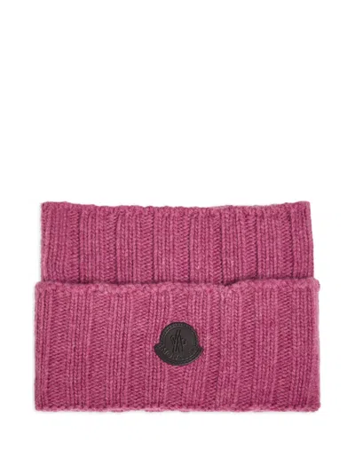 Moncler Ribbed Logo Patch Beanie Hat In Pink