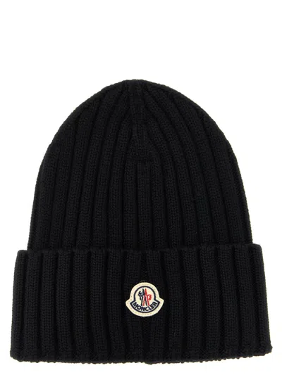 Moncler Ribbed Wool Beanie In Black