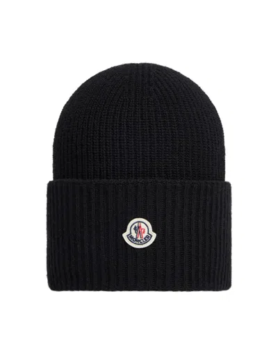 Moncler Ribbed Wool Cap With Logo Detail In Black