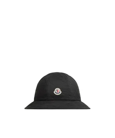 Moncler Round Hat In Black
