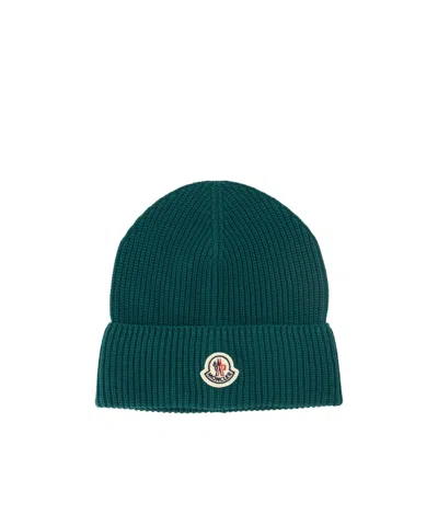 MONCLER MONCLER LOGO PATCH KNITTED BEANIE