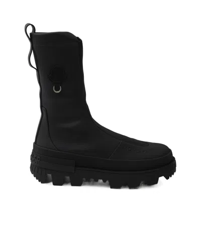 Moncler Round-head Short Boots In Black