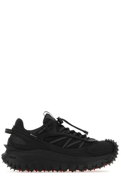 Moncler Round Toe Lace-up Sneakers In Black