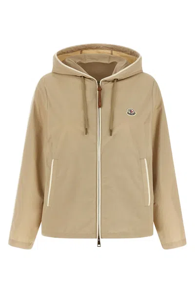 Moncler Sarracenia Hooded Contrast-trim Jacket In Neutral