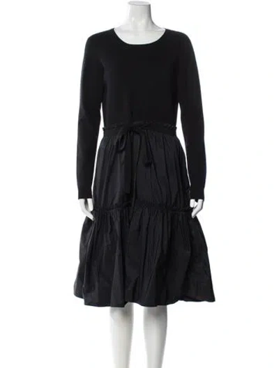Pre-owned Moncler Scoop Neck Midi Length Dress In Black