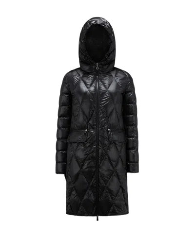 Moncler Serilong Diamond-quilted Puffer Coat In Black