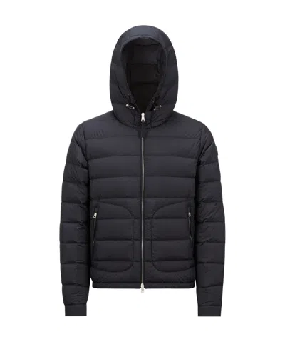 Moncler Sestriere Hooded Short Down Jacket In Blue