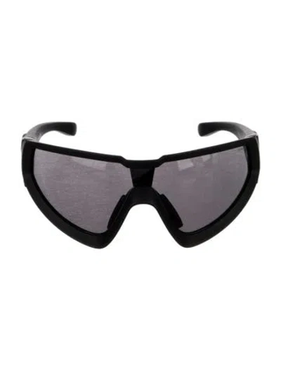 Pre-owned Moncler Shield Tinted Sunglasses In Black