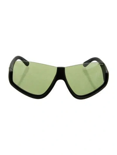Pre-owned Moncler Shield Tinted Sunglasses In Gray