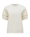 Moncler T-shirt Mit Logo-patch In White
