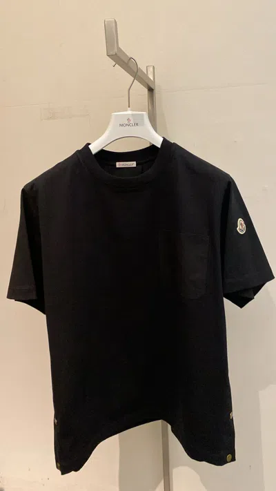 Moncler Short-sleeved T-shirt In Black