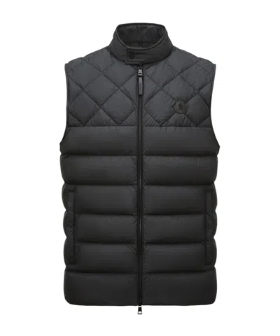 Moncler Sleevless Down Vest In Black