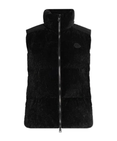 Moncler Sleevless Down Vest In Black