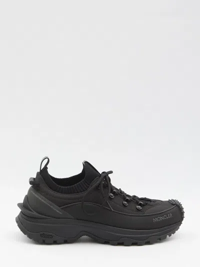 Moncler Trailgrip Lite3 Sneaker In Suede In Nero