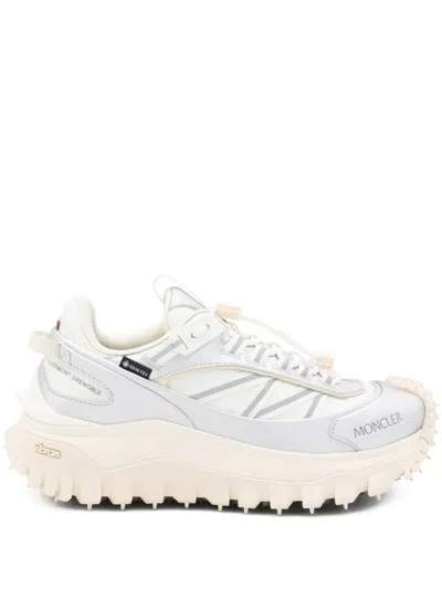Moncler Sneakers Silver In White