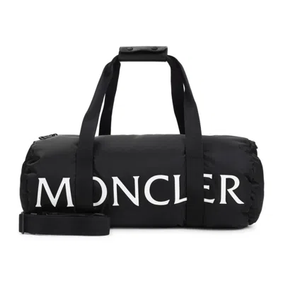 Moncler Spacious Shopper Bag In Black